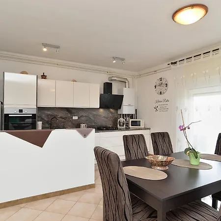 شقة Marica 2026 بيروغ